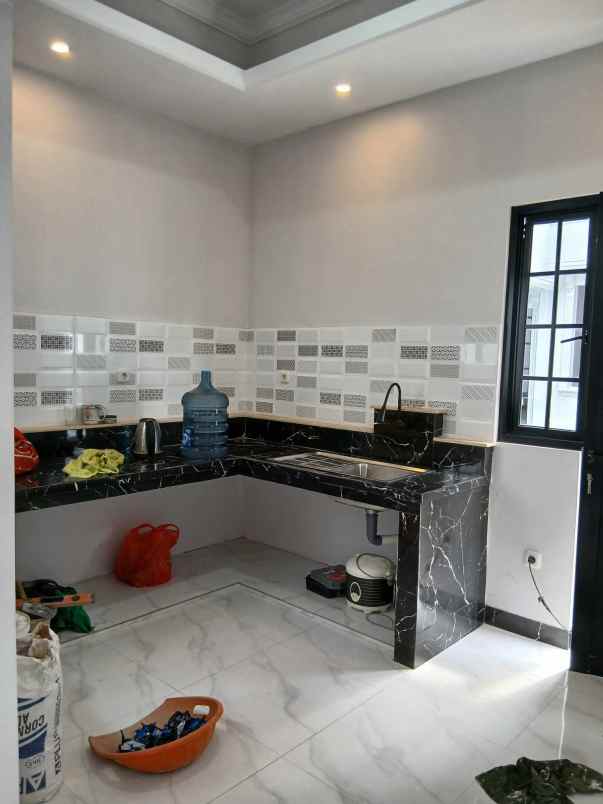 dijual rumah sukmajaya depok