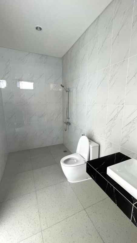 dijual rumah summarecon bogor