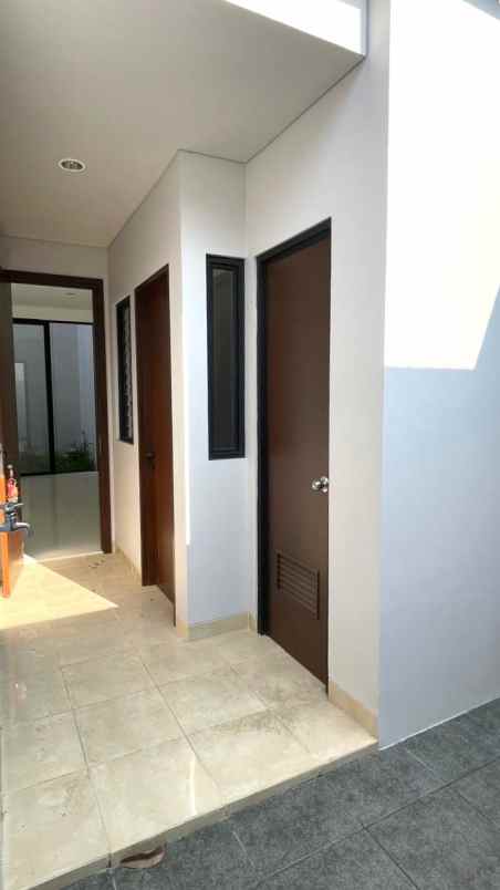 dijual rumah summarecon bogor