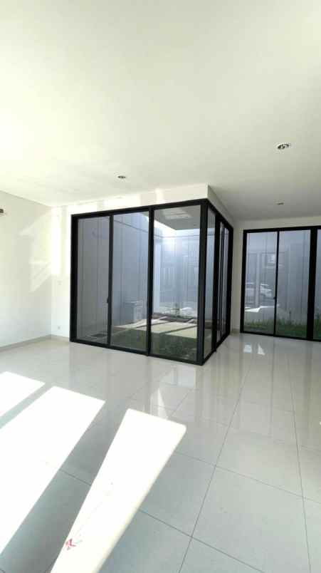 dijual rumah summarecon bogor