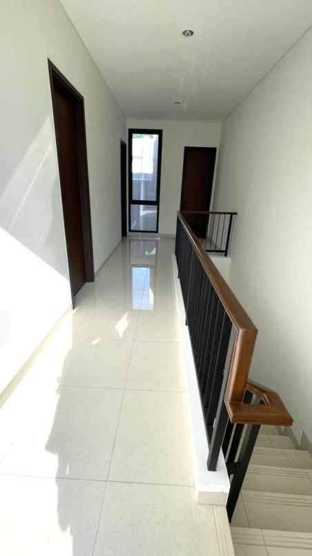 dijual rumah summarecon bogor