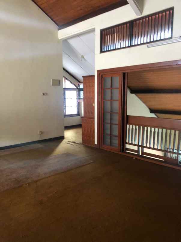 dijual rumah sunter