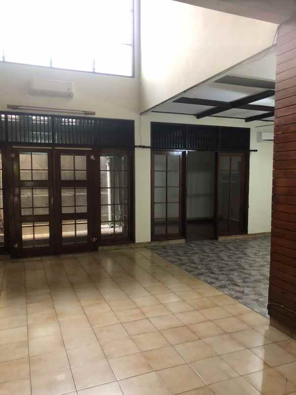 dijual rumah sunter