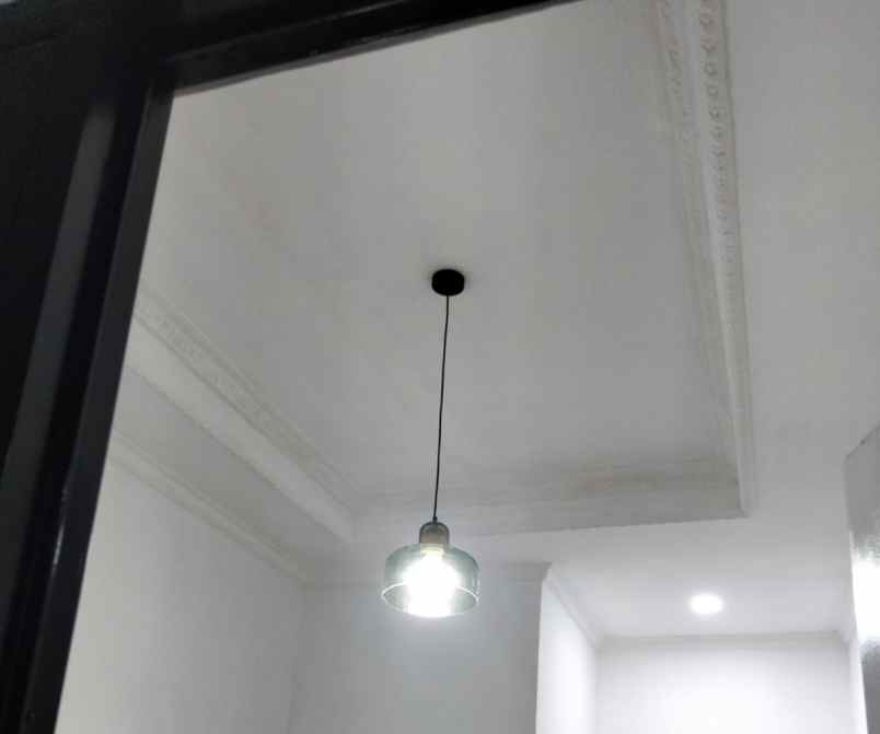 dijual rumah suradita