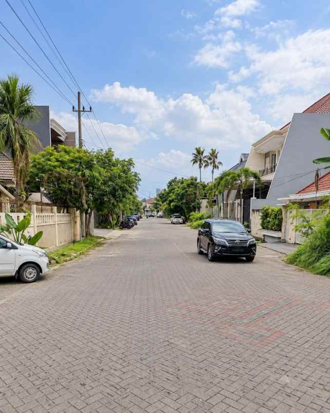 dijual rumah sutorejo timur surabaya