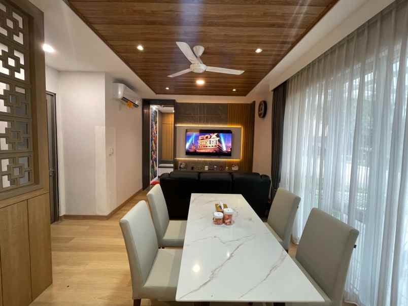 dijual rumah tahap 1 pik2 full furnished