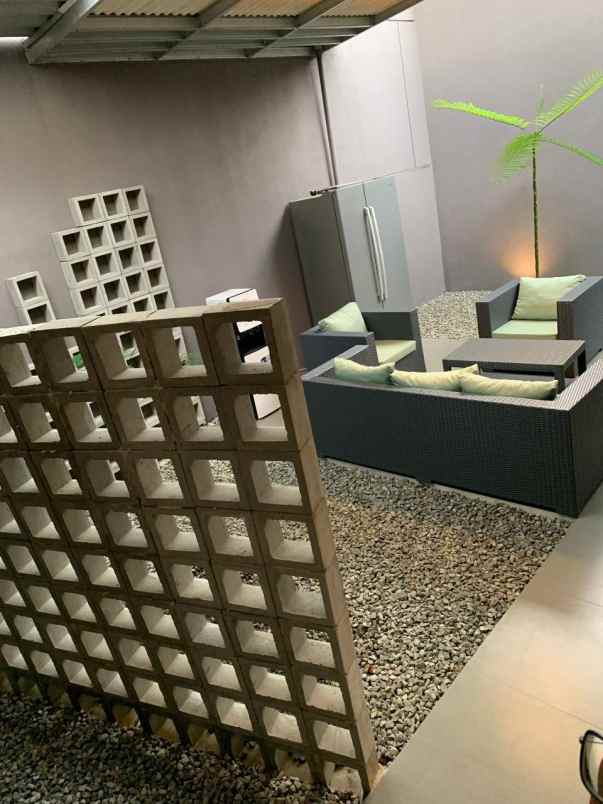 dijual rumah taman holis indah bandung