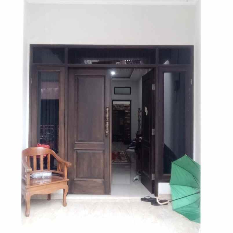 dijual rumah taman malaka pondok kelapa