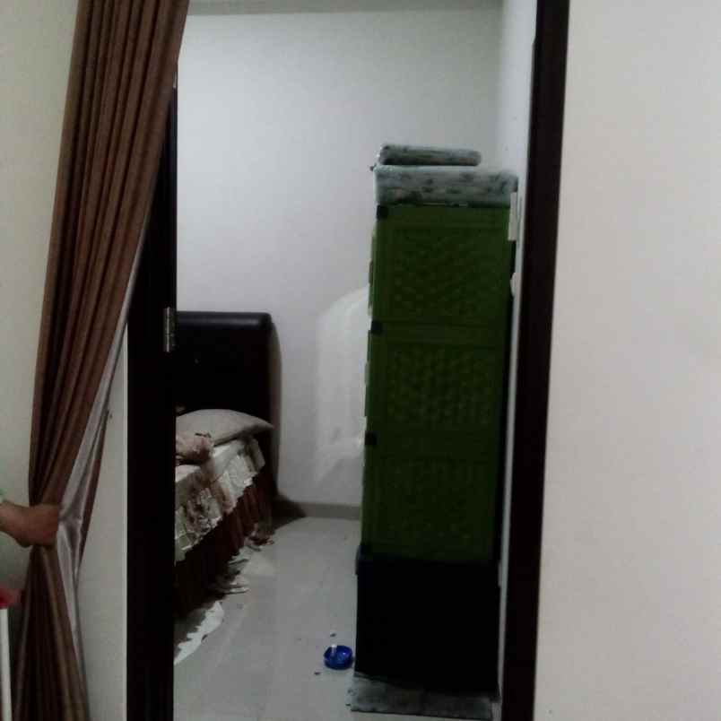 dijual rumah taman malaka pondok kelapa