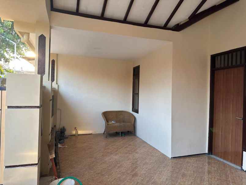 dijual rumah taman pinang indah