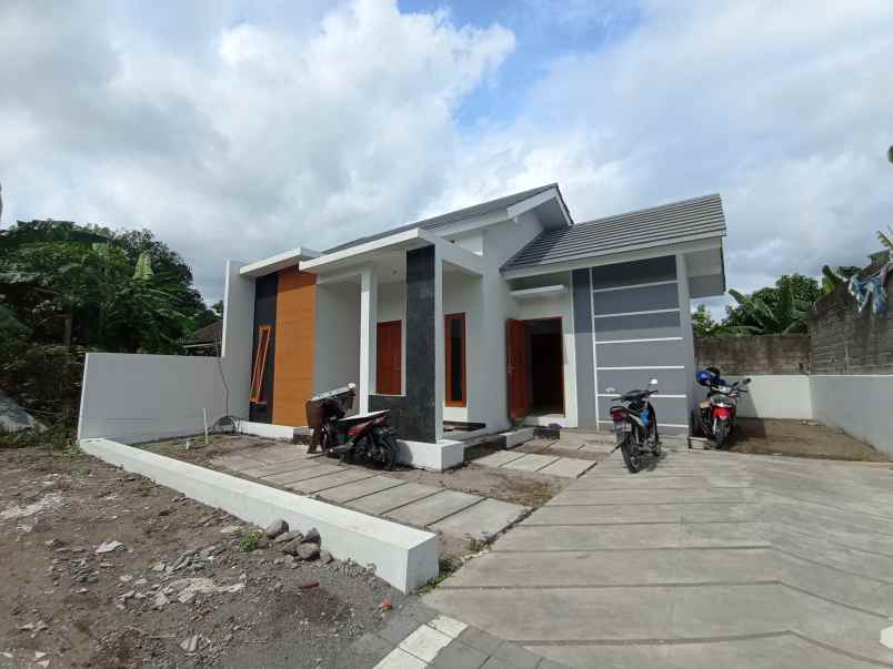 dijual rumah tamanan tamanmaartani