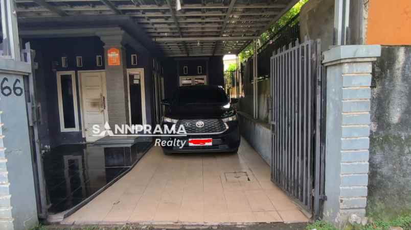 dijual rumah tanah baru