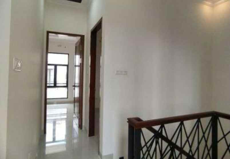 dijual rumah tanah baru beji depok