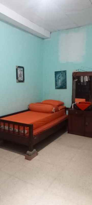 dijual rumah tenggilis