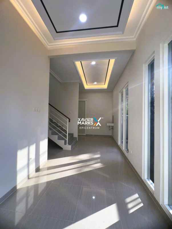 dijual rumah tenggilis tengah