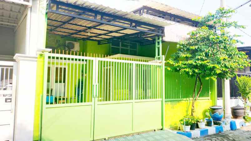 dijual rumah tropodo merpati royal buntaran