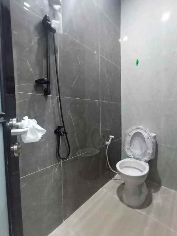 dijual rumah utan kayu