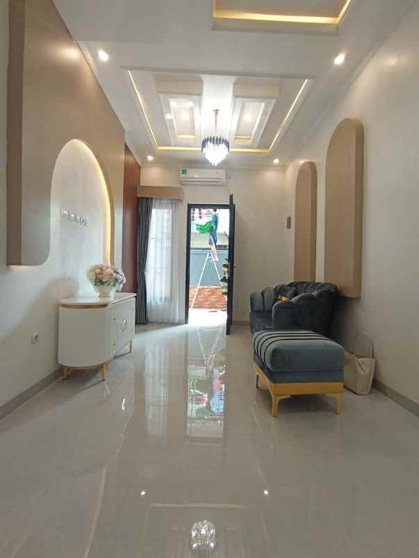 dijual rumah utan kayu