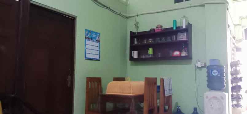 dijual rumah utang kayu