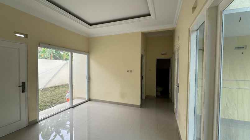 dijual rumah utara pasar godean