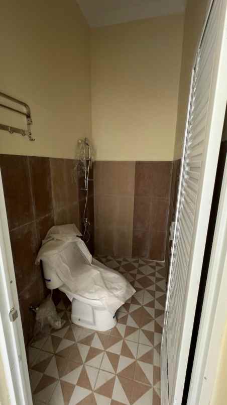 dijual rumah utara pasar godean