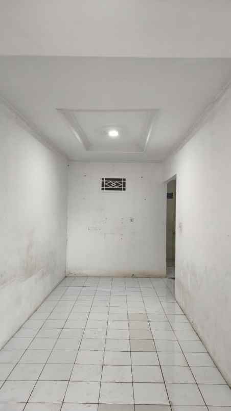 dijual rumah villa mutiara gading 2