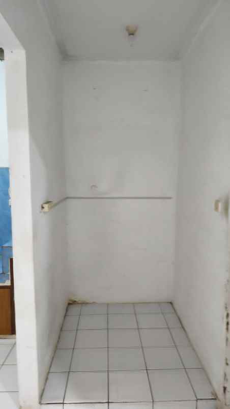 dijual rumah villa mutiara gading 2