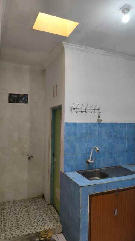 dijual rumah villa mutiara gading 2