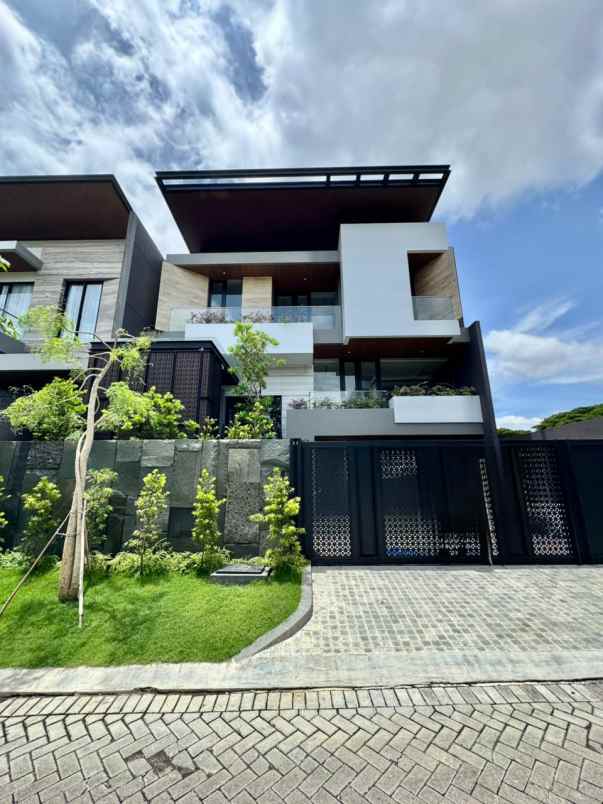 dijual rumah waterfront citraland