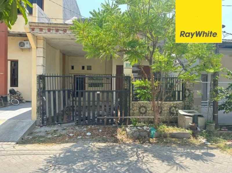 dijual rumah western village