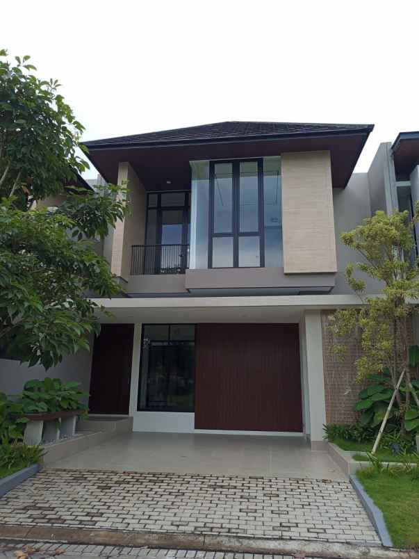dijual rumah woodland citraland