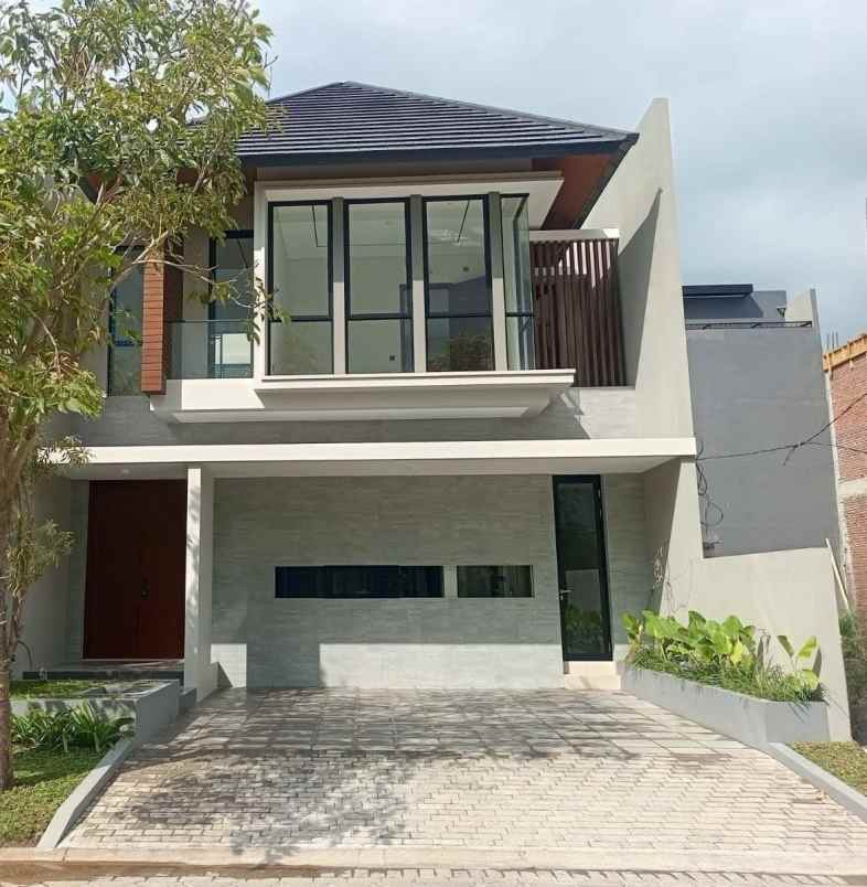 dijual rumah woodland citraland