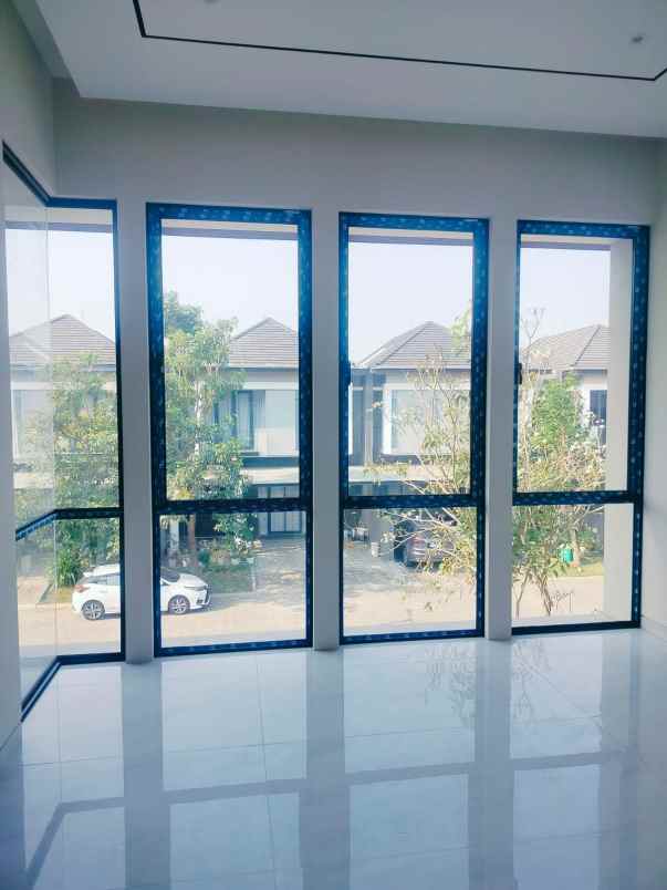 dijual rumah woodland citraland