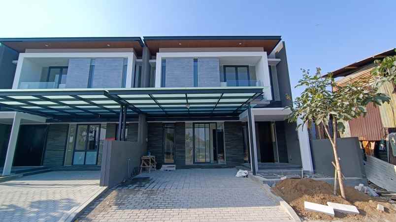 Rumah Baru Minimalis Modern Di Woodland Citraland Surabaya