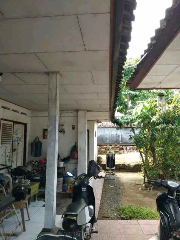 dijual tanah jalan kenyeri denpasar bali