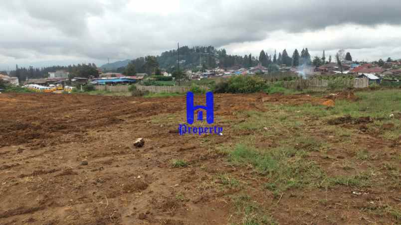 dijual tanah jalan kolam renang