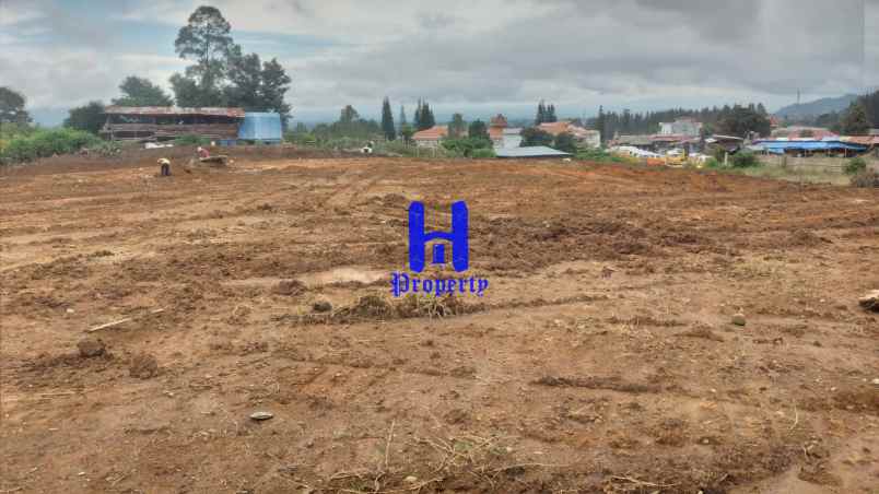 dijual tanah jalan kolam renang