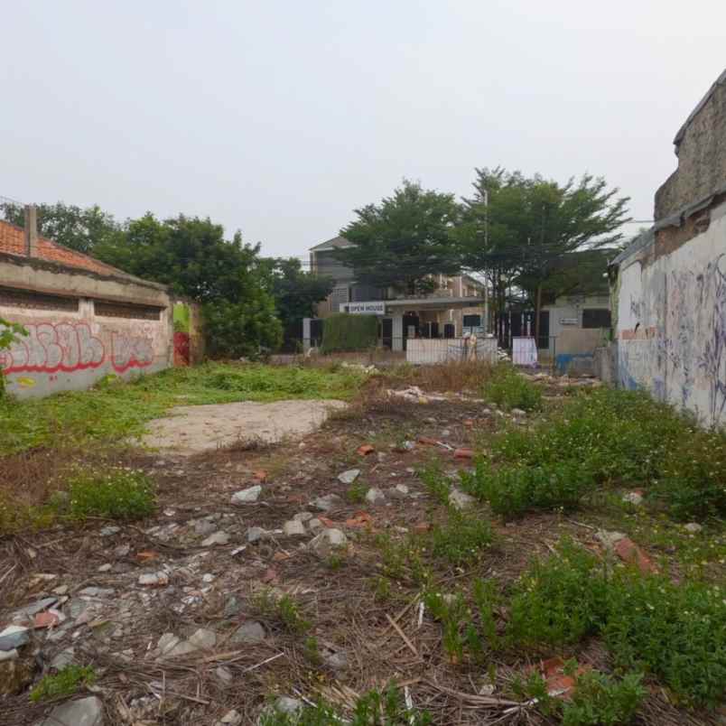 dijual tanah jalan raya wr supratman