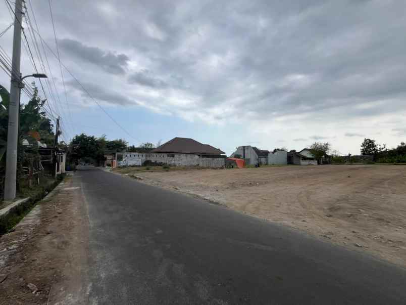 dijual tanah wirosaban selatan rsud