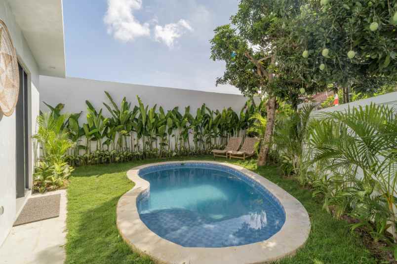 dijual villa jalan taman kebo iwa
