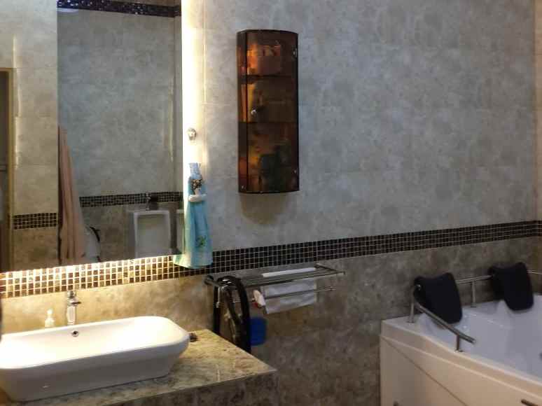 dijual villa komplek makmur garden