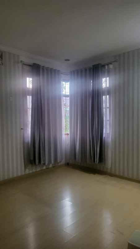 disewa rumah besar siaphuni di duren sawit