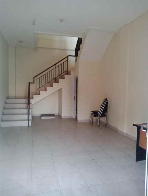 disewakan dijual ruko pasar laris palm paradise