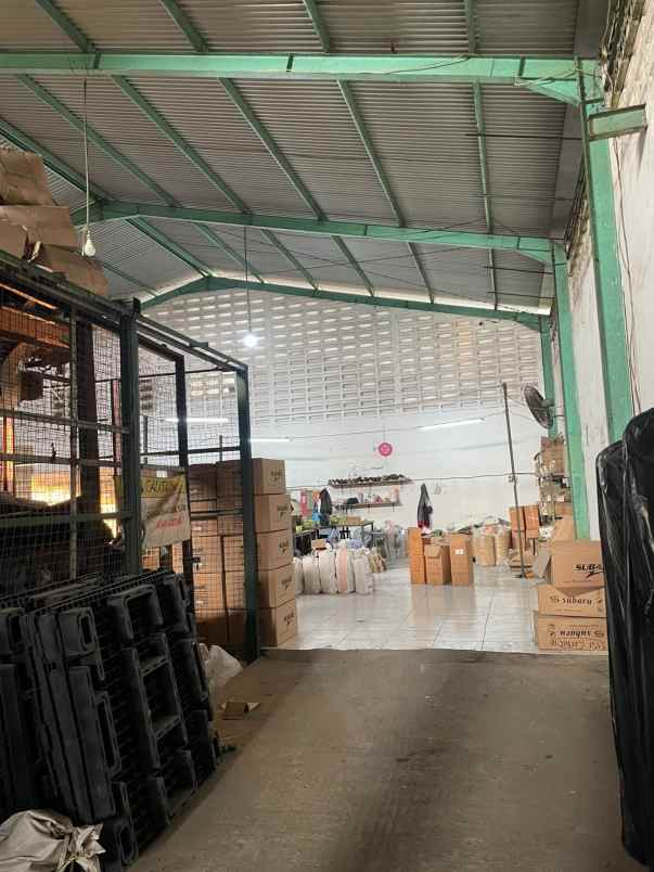 disewakan gudang di mojokerto