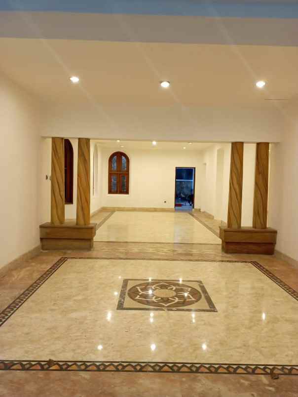 disewakan ruko gudang kantor darmo