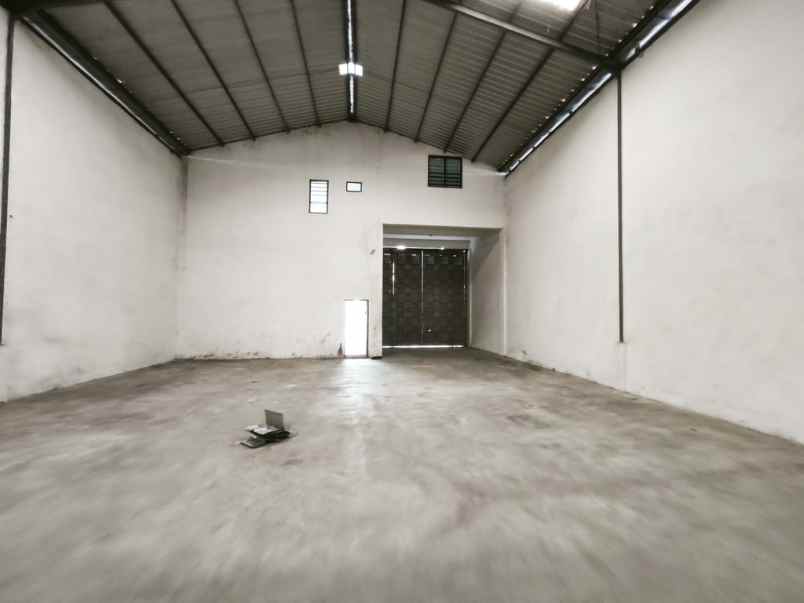 disewakan ruko gudang kantor diski trade center jalan