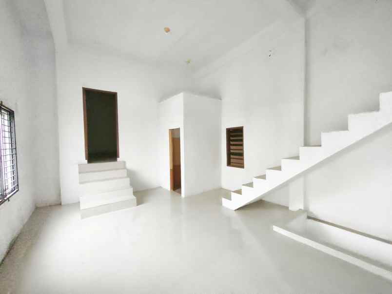 disewakan ruko gudang kantor diski trade center jalan