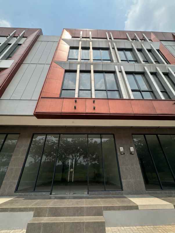 disewakan ruko gudang kantor front row kota wisata cibubur