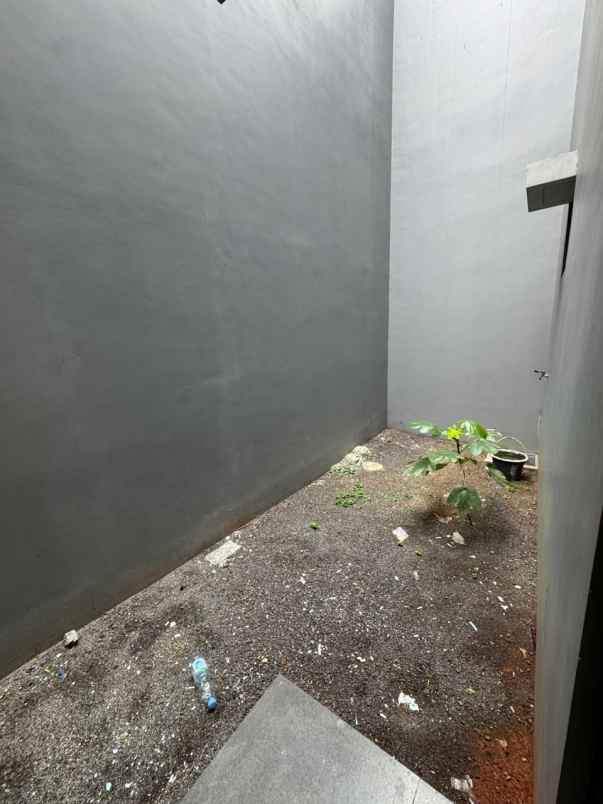 disewakan ruko gudang kantor front row kota wisata cibubur