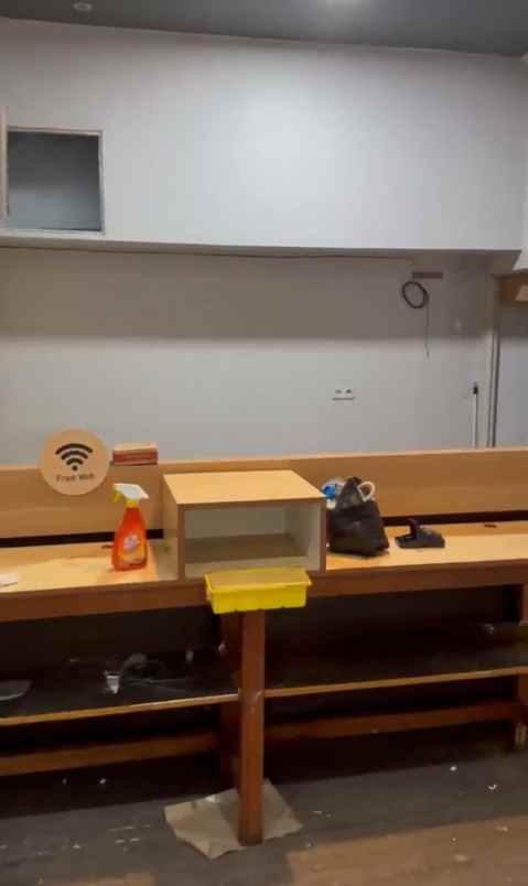 disewakan ruko gudang kantor jalan raya meruya selatan